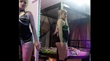 video seks elena koshka bekerja penis Anda di kamar hotel